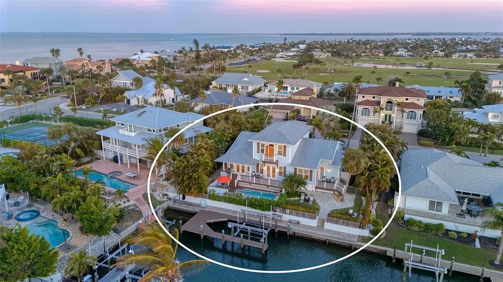 605 N Point Drive Holmes Beach FL 34217