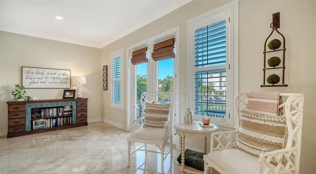 605 N Point Drive Holmes Beach FL 34217