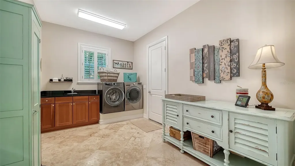 605 N Point Drive Holmes Beach FL 34217