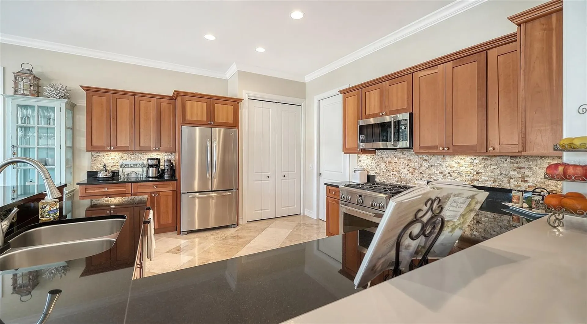 605 N Point Drive Holmes Beach FL 34217