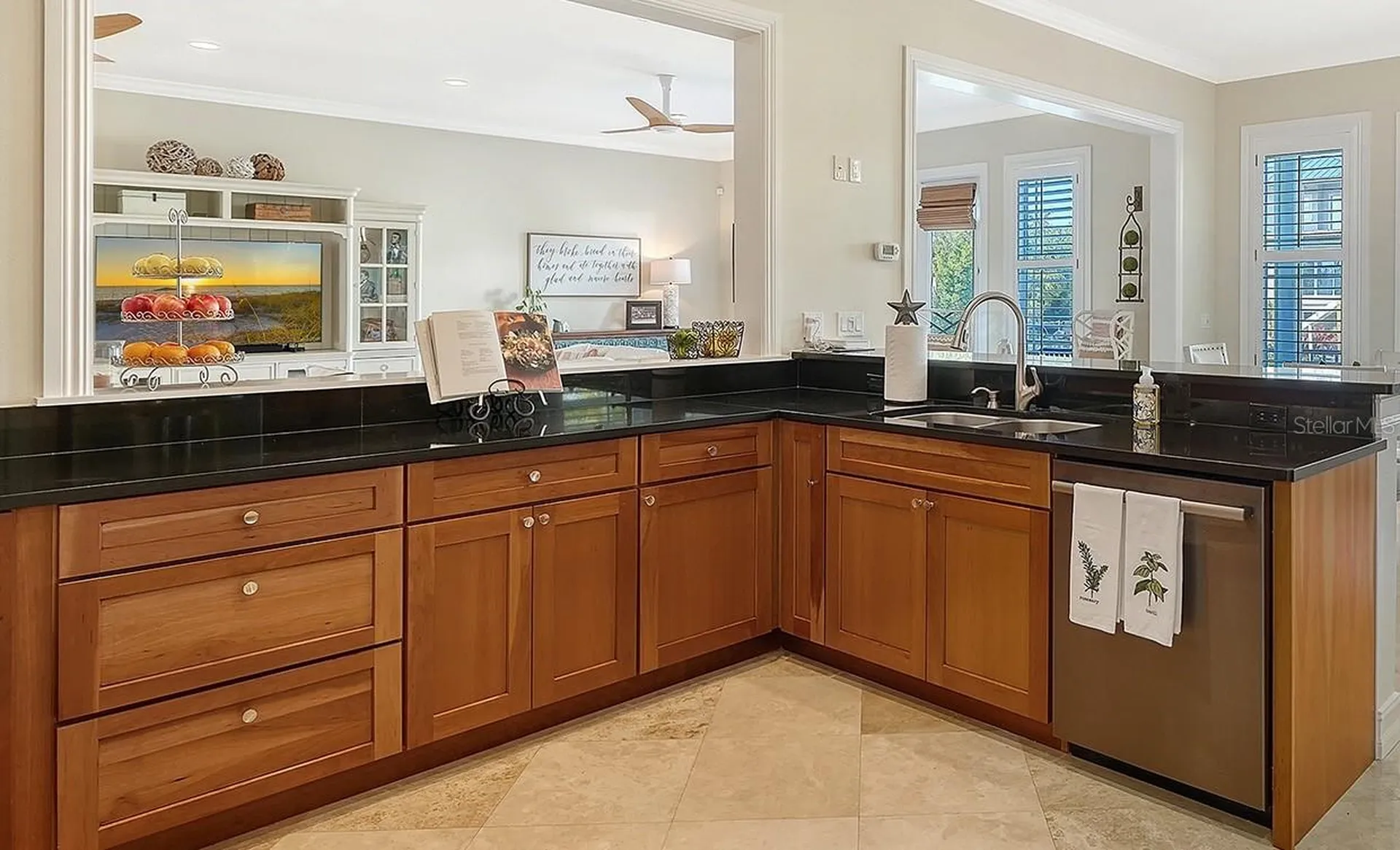 605 N Point Drive Holmes Beach FL 34217