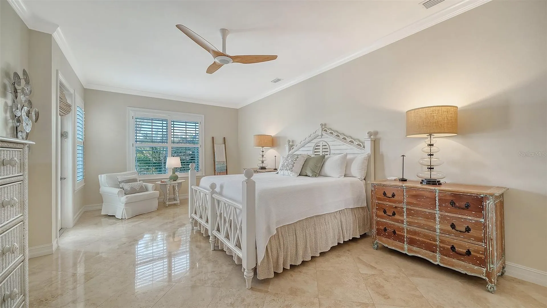605 N Point Drive Holmes Beach FL 34217