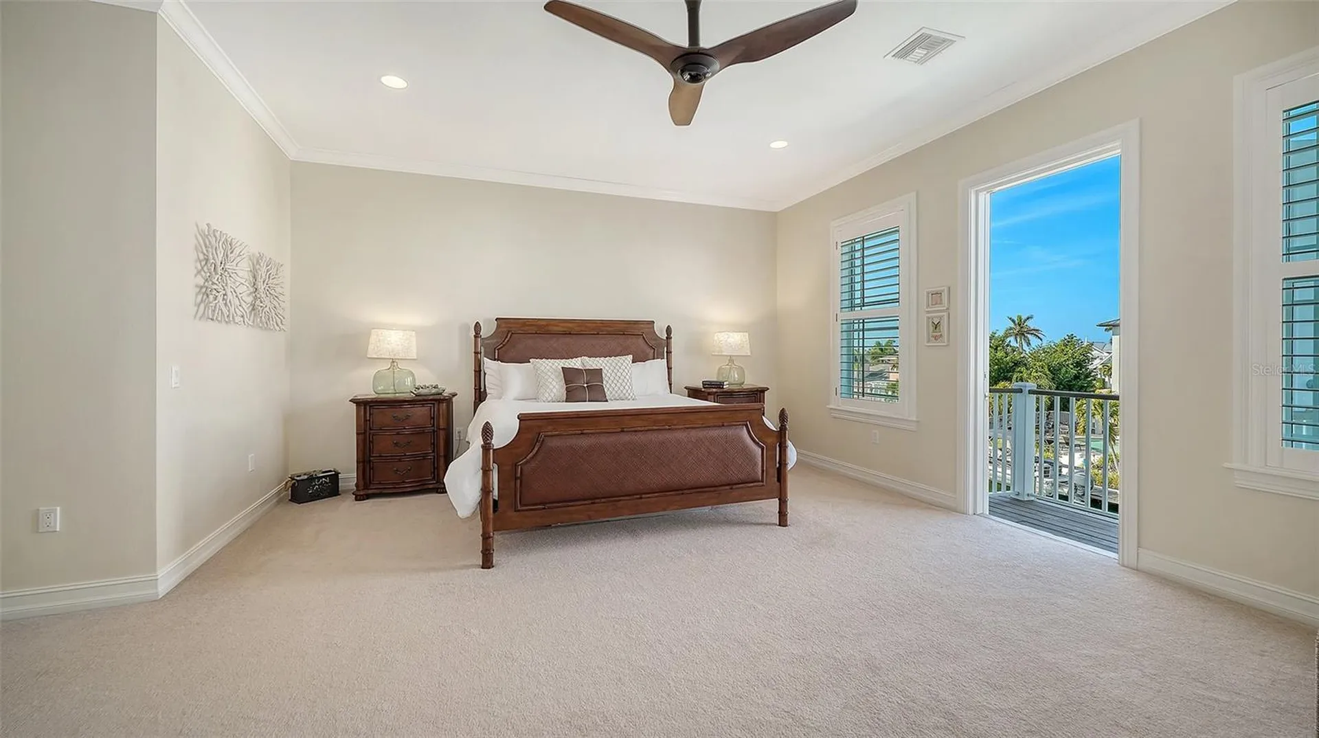 605 N Point Drive Holmes Beach FL 34217