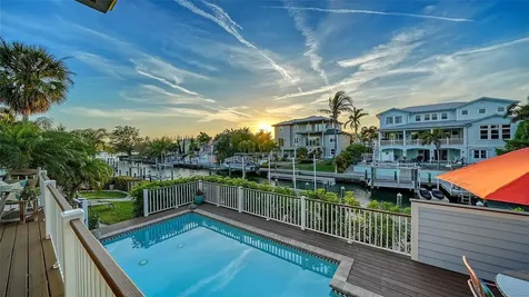 605 N Point Drive Holmes Beach FL 34217