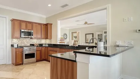 605 N Point Drive Holmes Beach FL 34217