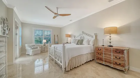 605 N Point Drive Holmes Beach FL 34217