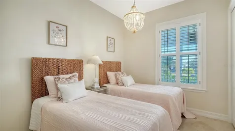 605 N Point Drive Holmes Beach FL 34217