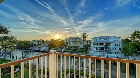 605 N Point Drive Holmes Beach FL 34217