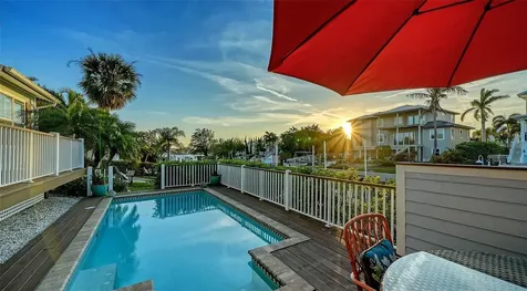 605 N Point Drive Holmes Beach FL 34217