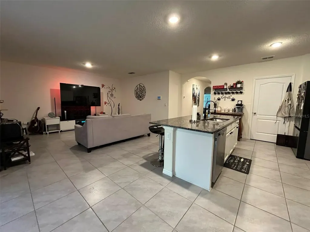 2612 Harmonia Hammock Road Harmony FL 34773