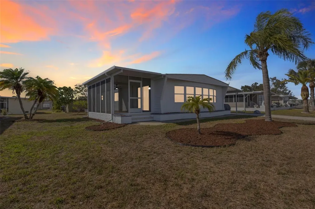 517 Los Altos North Port FL 34287