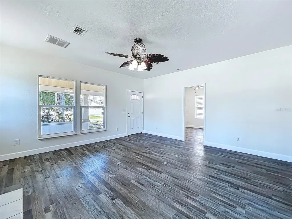313 Jefferson Avenue S Oldsmar FL 34677