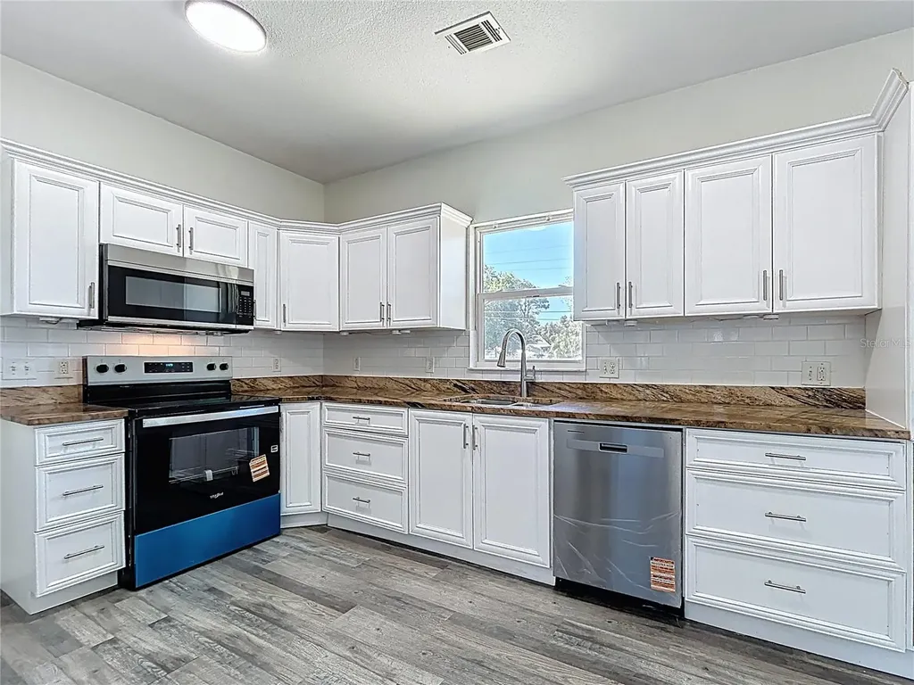 313 Jefferson Avenue S Oldsmar FL 34677
