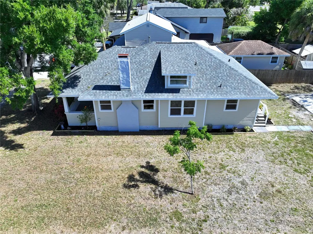 313 Jefferson Avenue S Oldsmar FL 34677