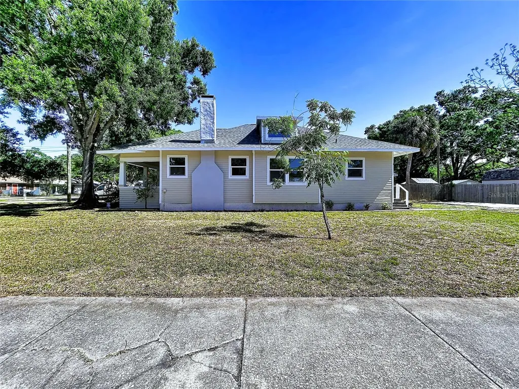 313 Jefferson Avenue S Oldsmar FL 34677