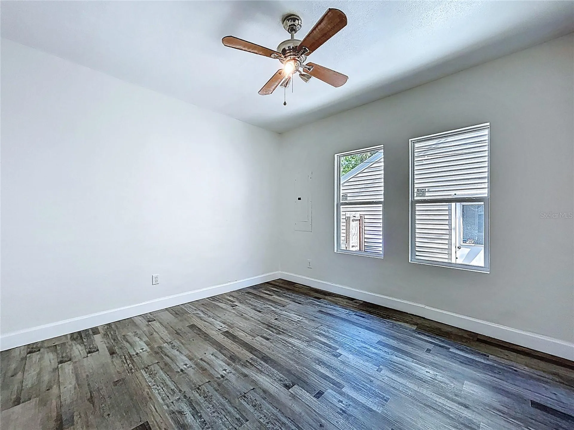 313 Jefferson Avenue S Oldsmar FL 34677