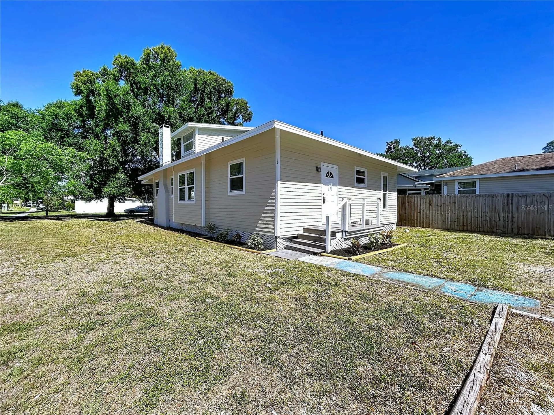 313 Jefferson Avenue S Oldsmar FL 34677