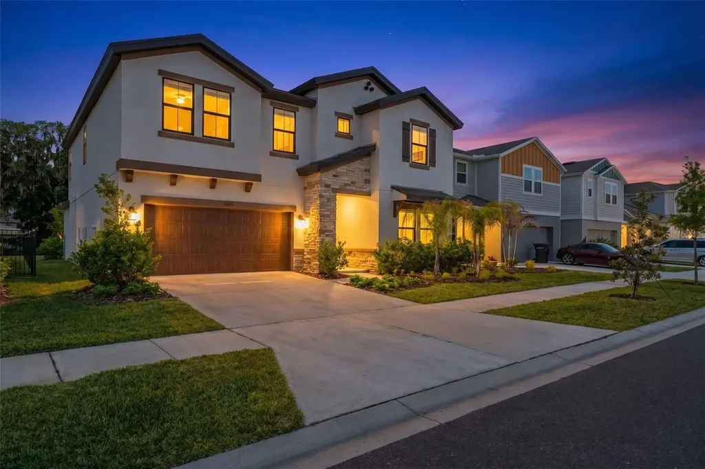 14868 Summer Branch Drive Lithia FL 33547