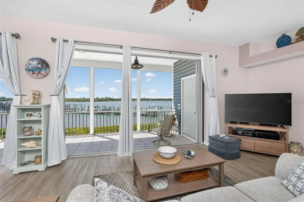 1390 Beach Road Englewood FL 34223