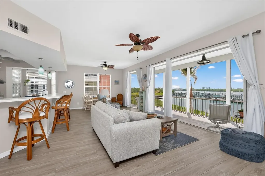 1390 Beach Road Englewood FL 34223