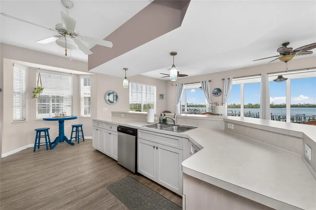 1390 Beach Road Englewood FL 34223