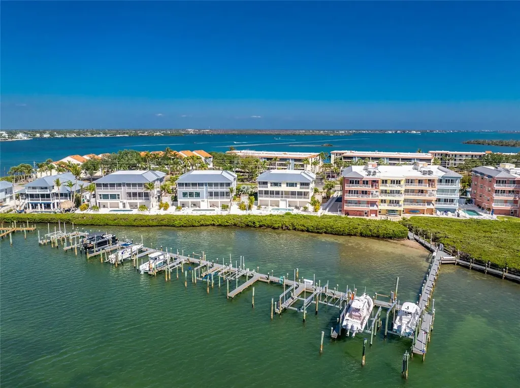 1390 Beach Road Englewood FL 34223