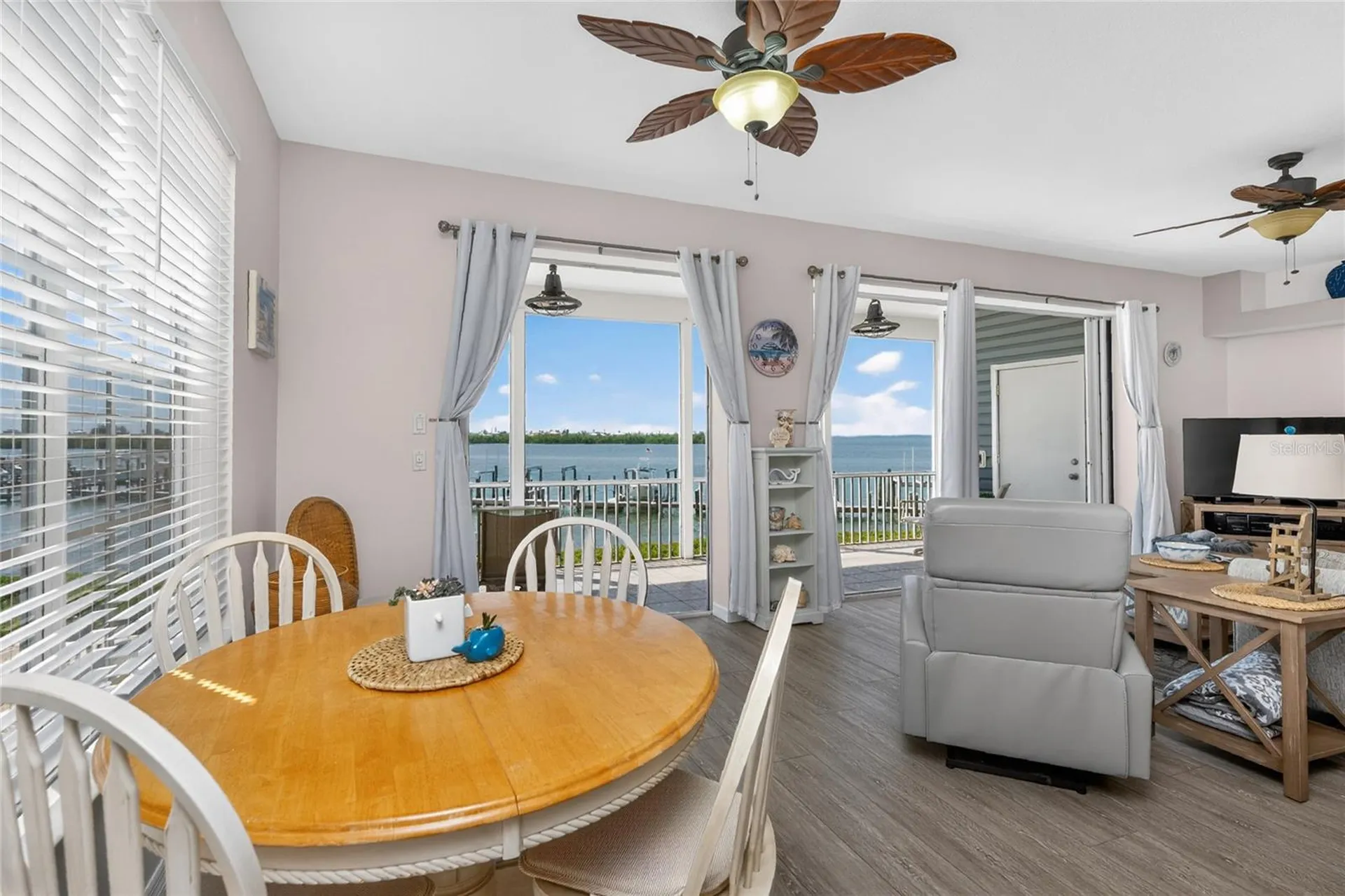 1390 Beach Road Englewood FL 34223