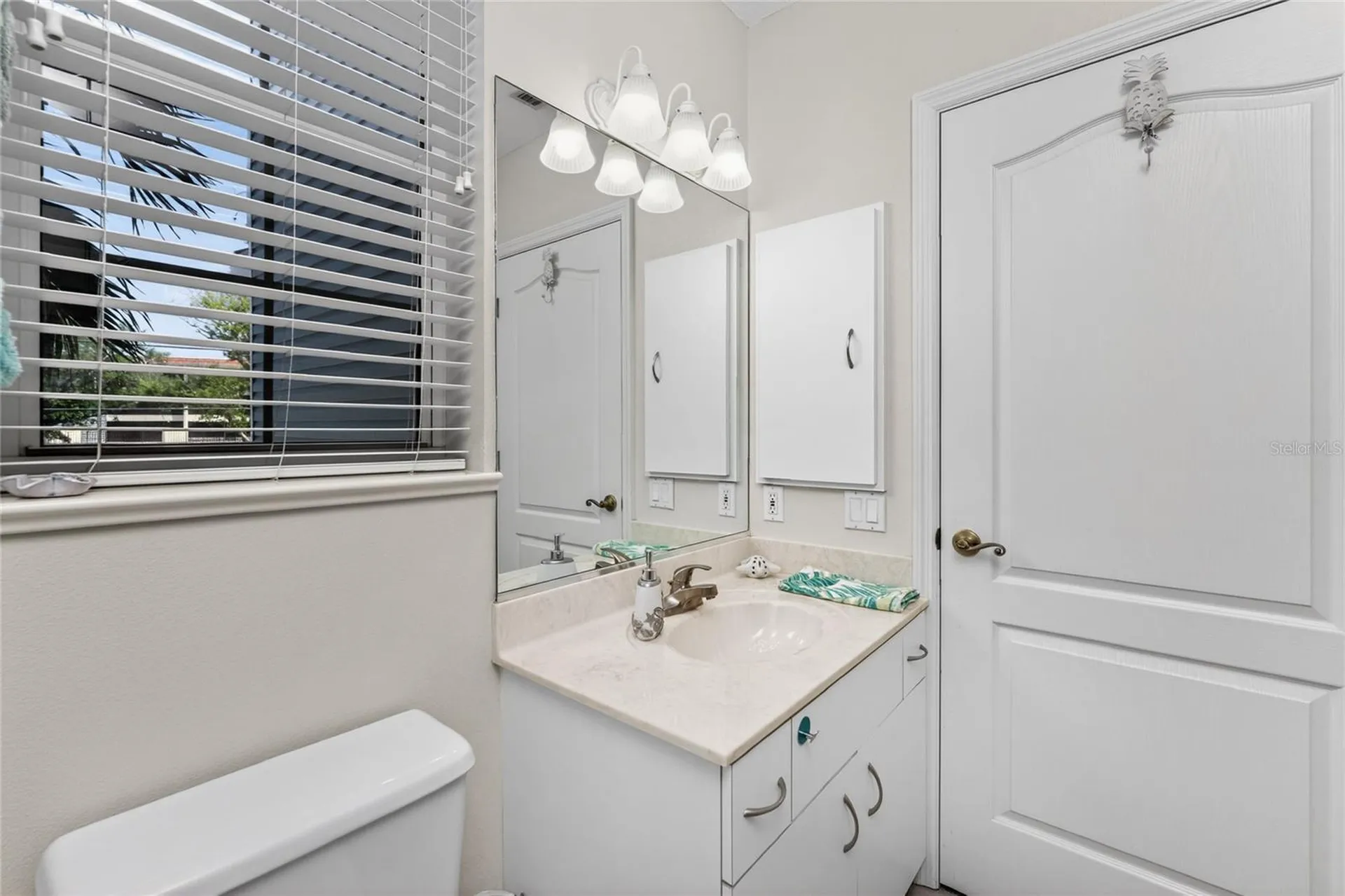 1390 Beach Road Englewood FL 34223