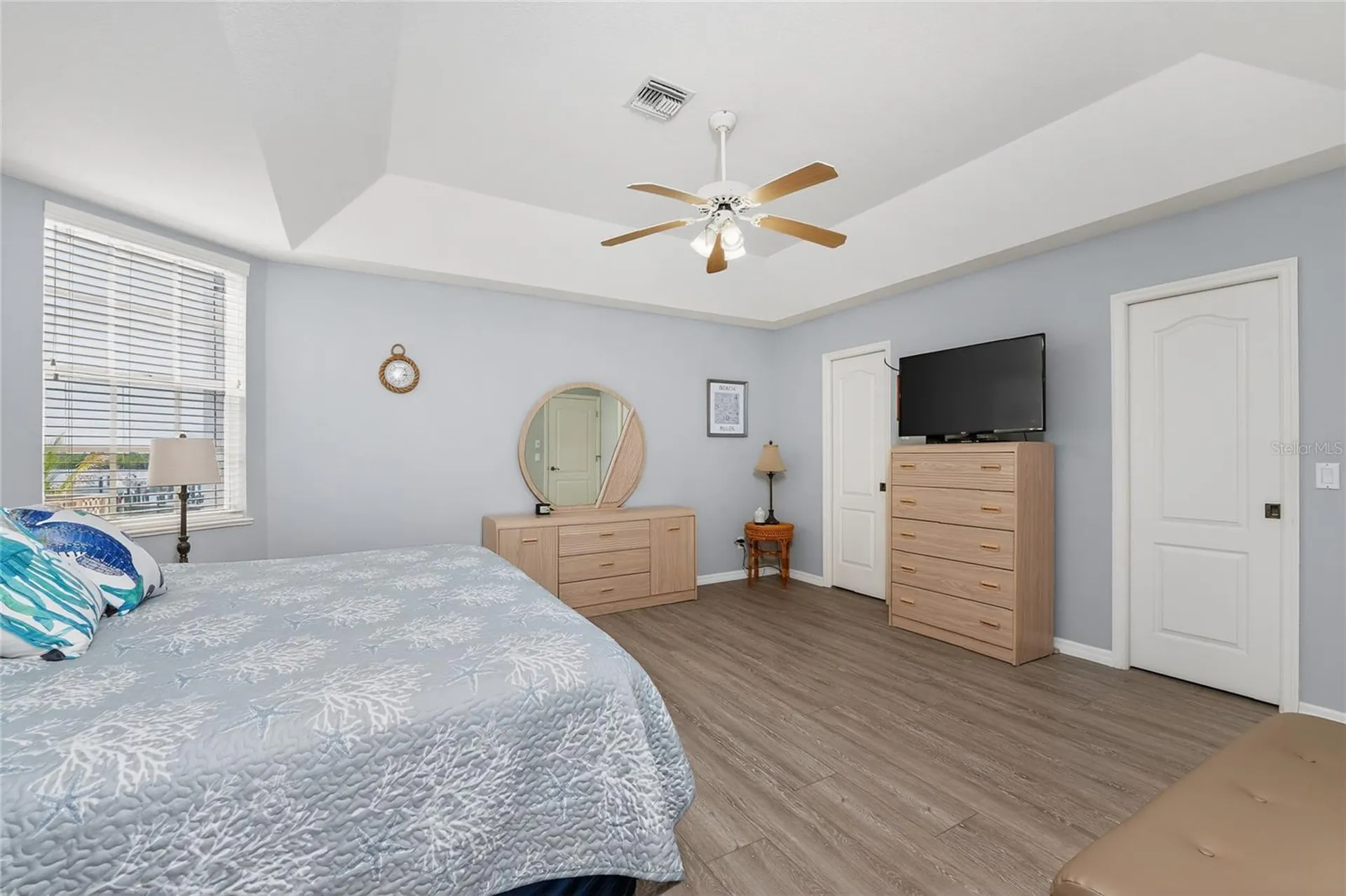 1390 Beach Road Englewood FL 34223