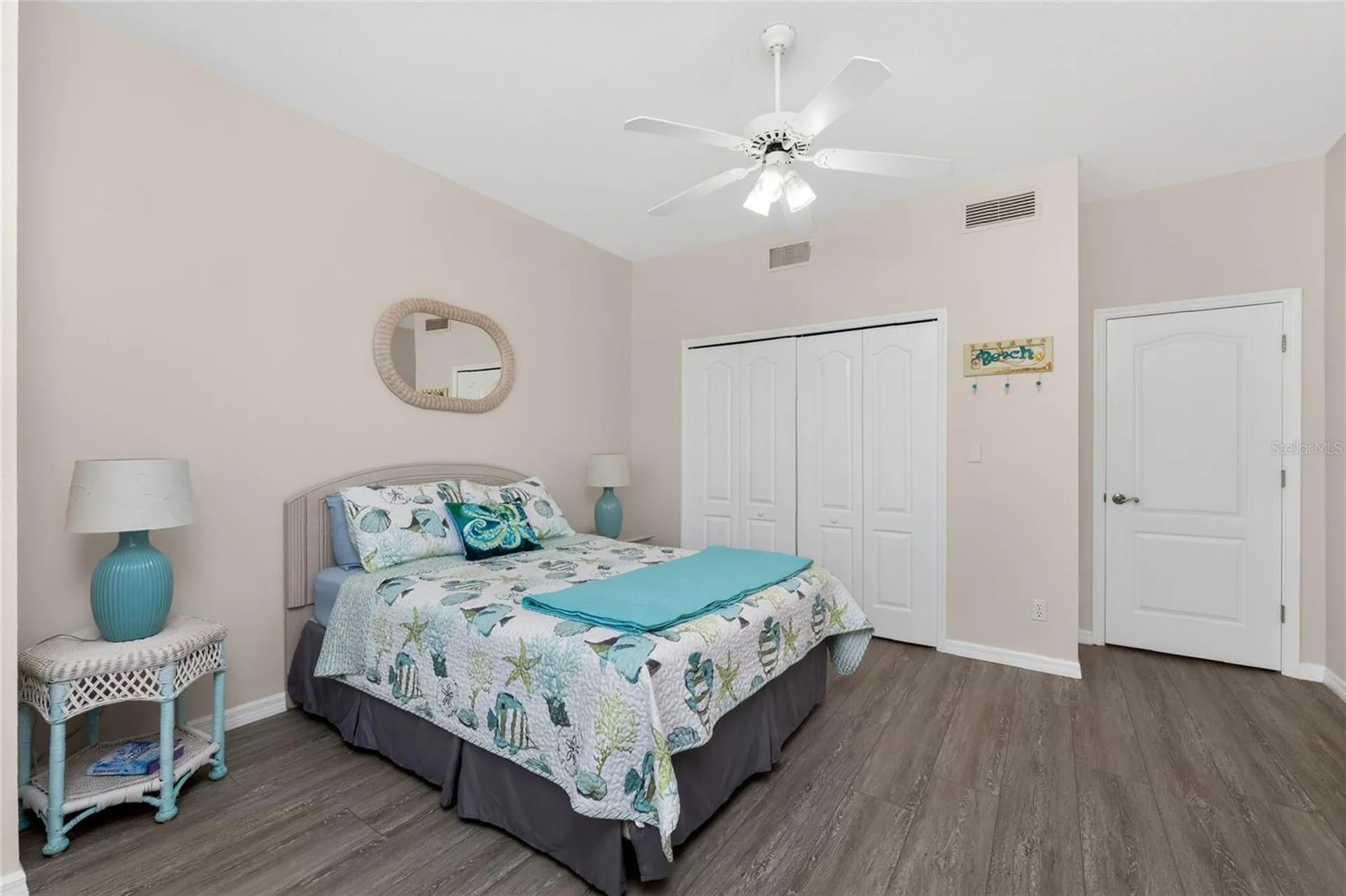 1390 Beach Road Englewood FL 34223