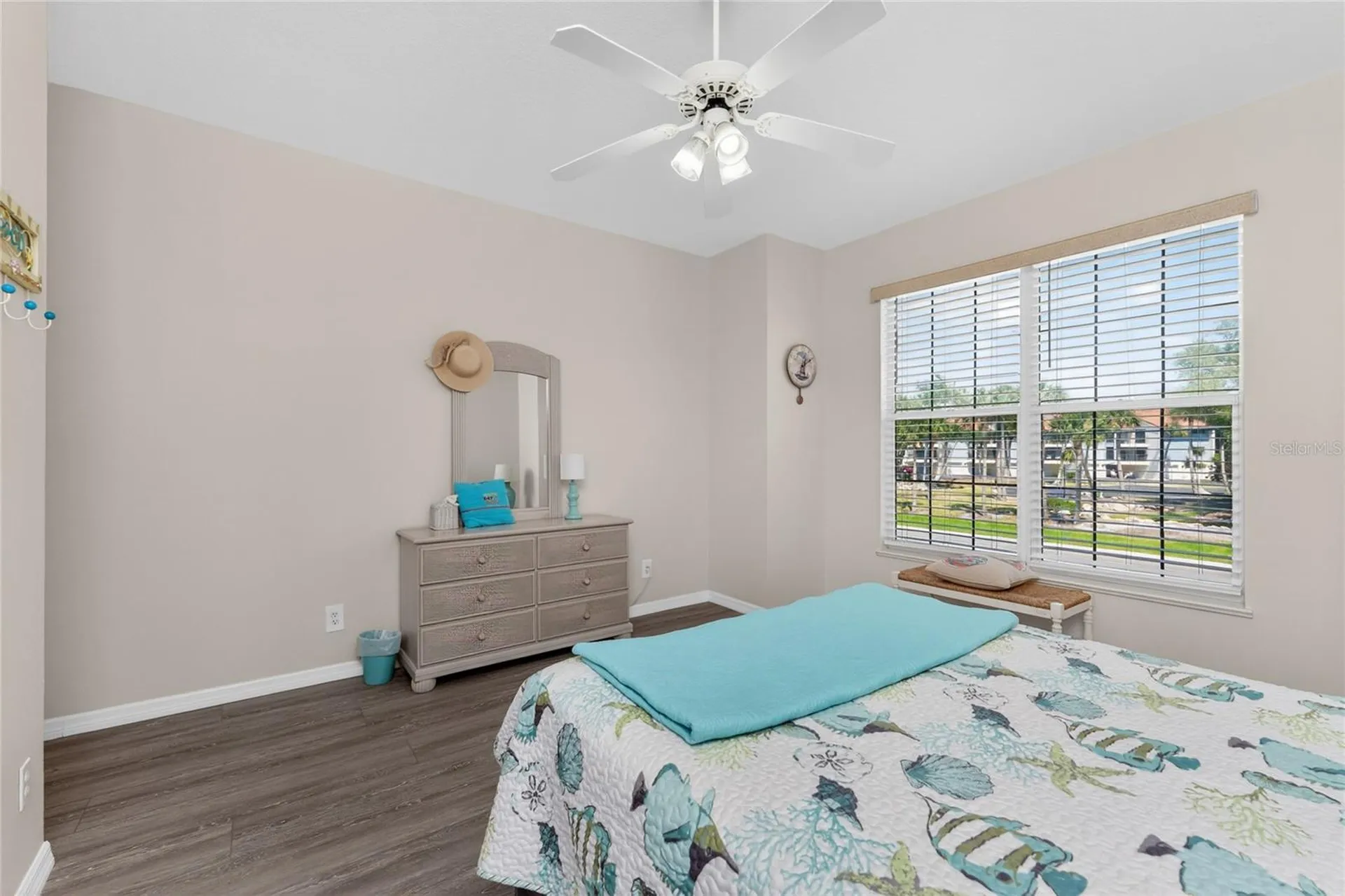 1390 Beach Road Englewood FL 34223