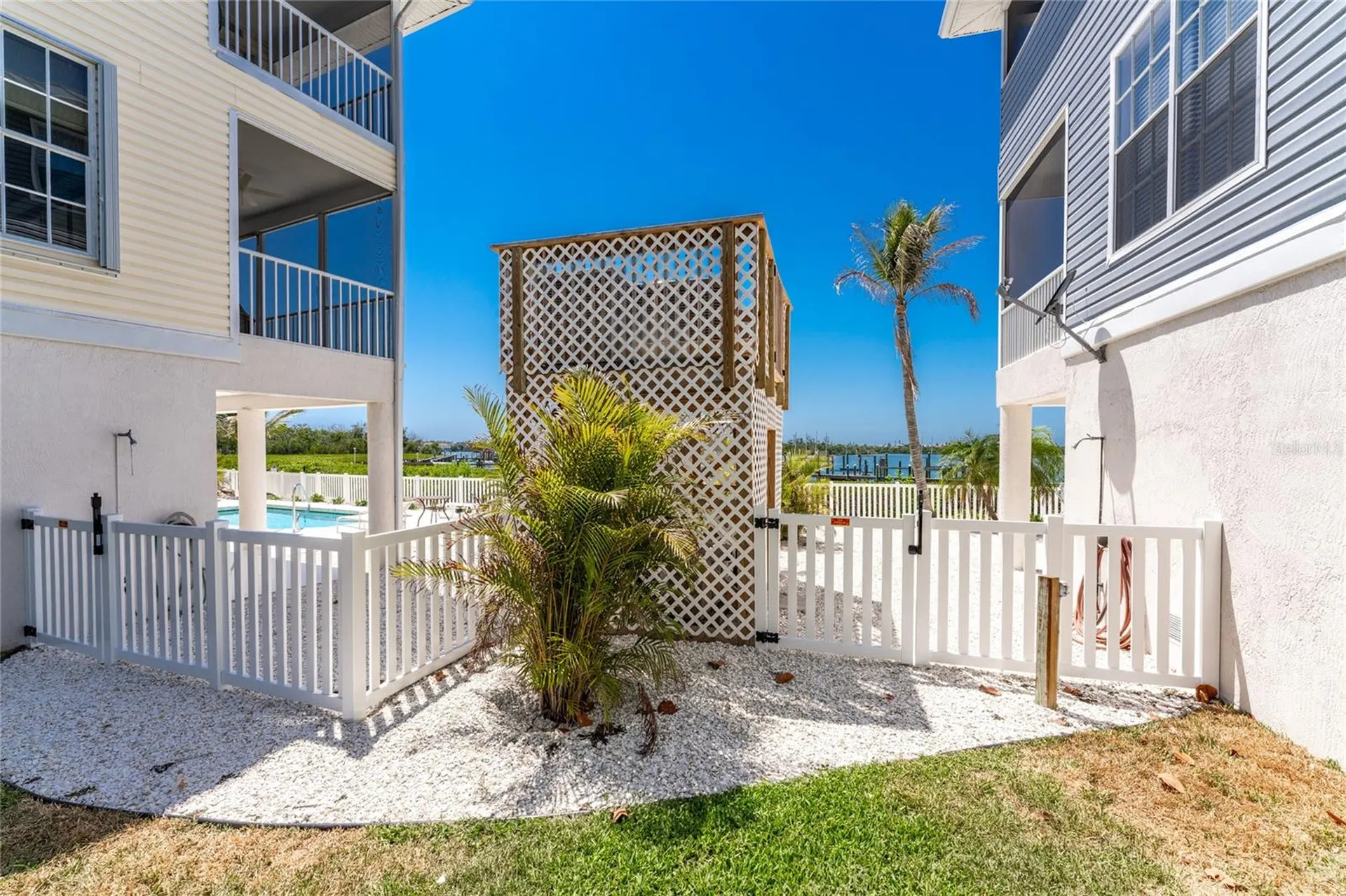 1390 Beach Road Englewood FL 34223
