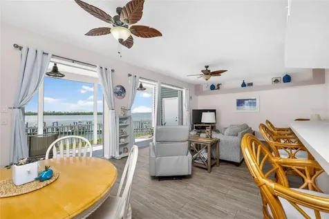 1390 Beach Road Englewood FL 34223