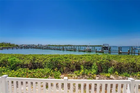 1390 Beach Road Englewood FL 34223