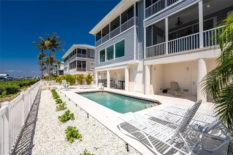 1390 Beach Road Englewood FL 34223