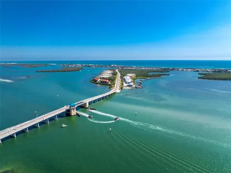 1390 Beach Road Englewood FL 34223