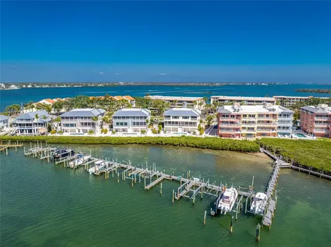 1390 Beach Road Englewood FL 34223