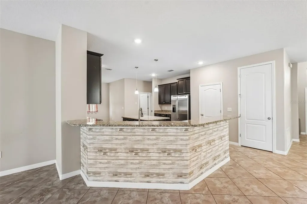 2426 Cumberland Cliff Drive Ruskin FL 33570