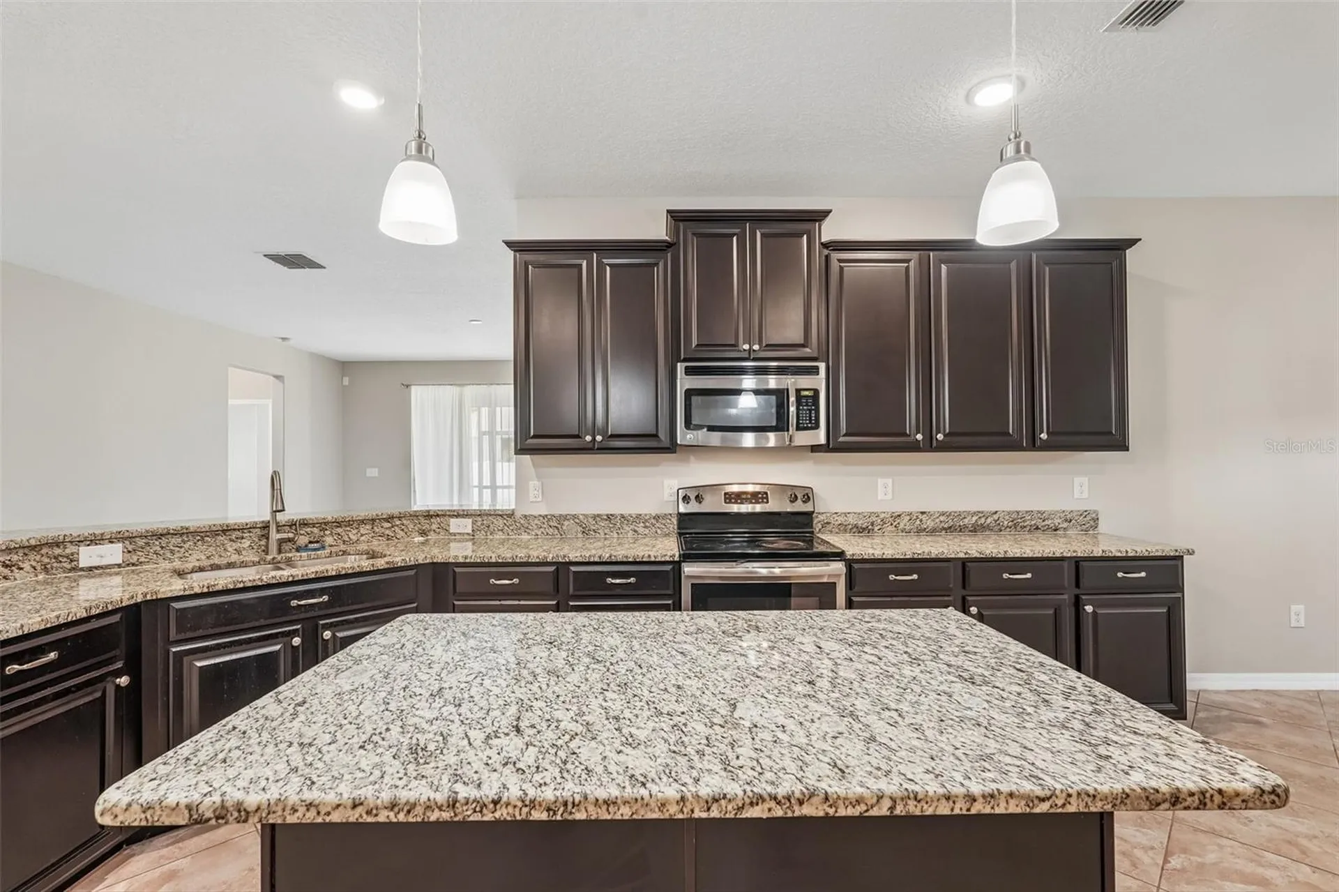 2426 Cumberland Cliff Drive Ruskin FL 33570