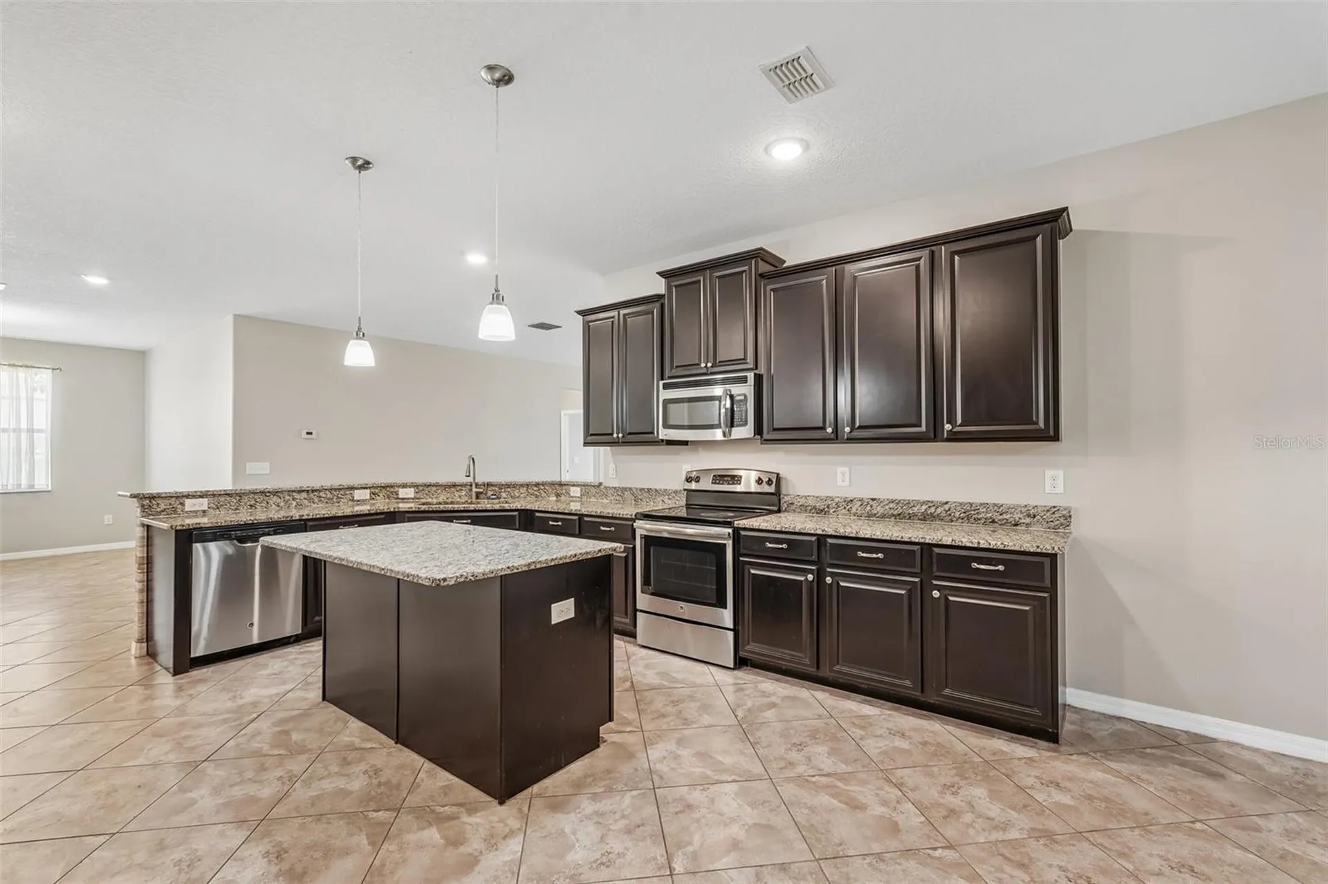2426 Cumberland Cliff Drive Ruskin FL 33570