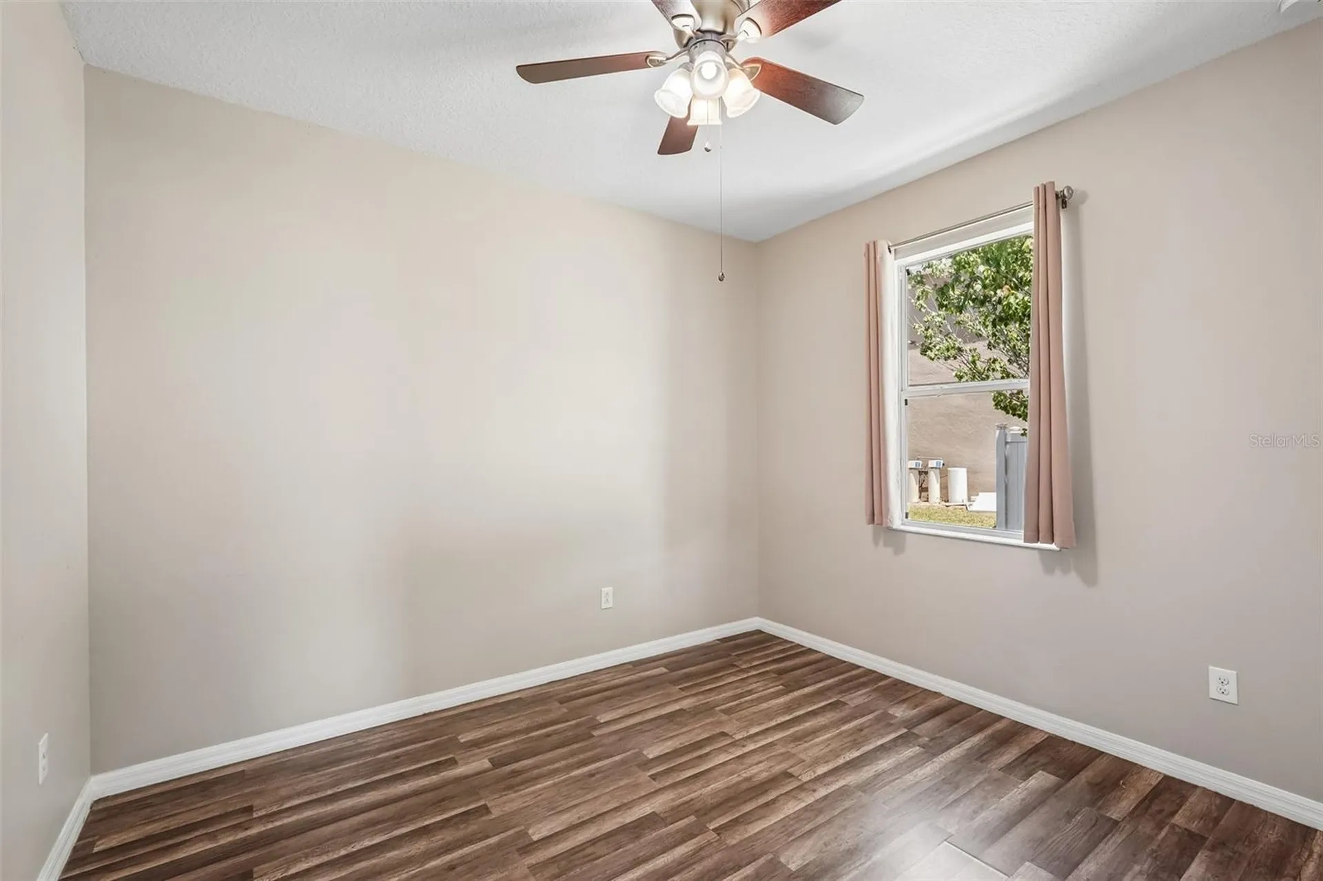 2426 Cumberland Cliff Drive Ruskin FL 33570