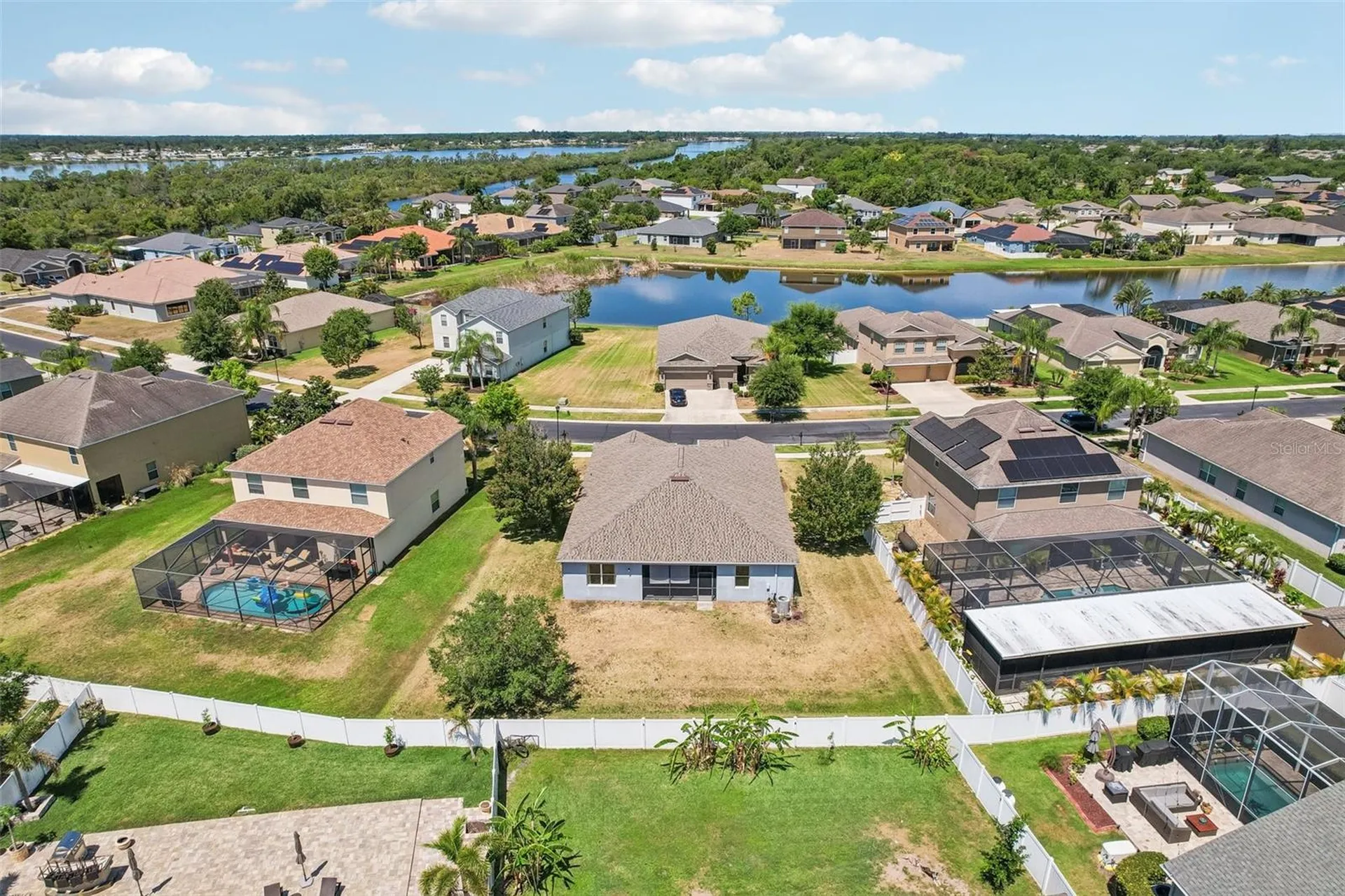 2426 Cumberland Cliff Drive Ruskin FL 33570
