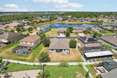 2426 Cumberland Cliff Drive Ruskin FL 33570