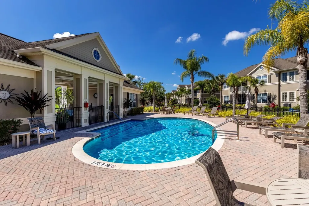 7906 St Simons Street University Park FL 34201