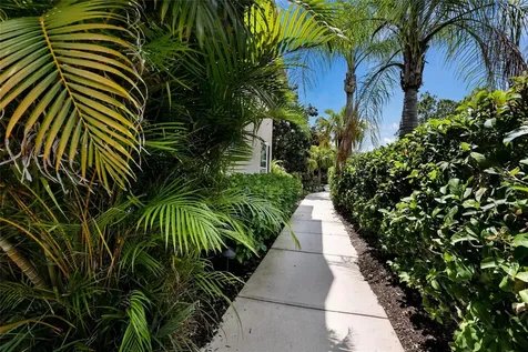 7906 St Simons Street University Park FL 34201