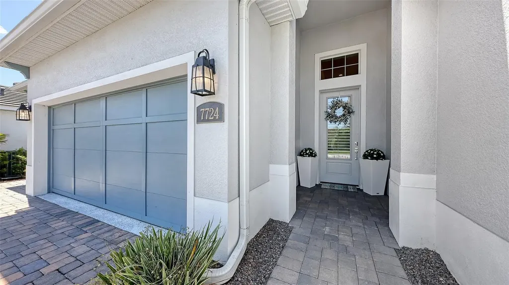 7724 Sandhill Lake Drive Sarasota FL 34241
