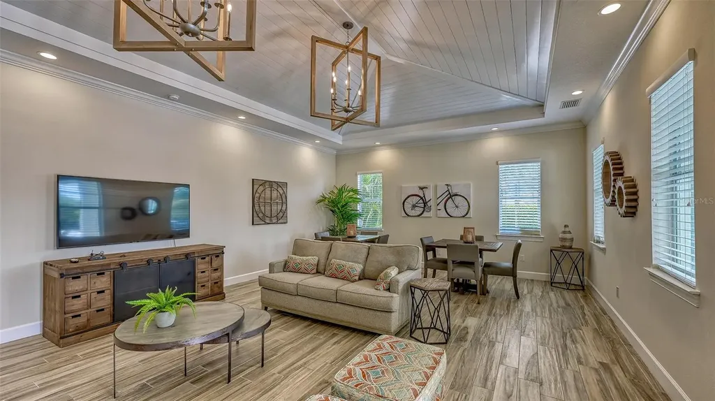 7724 Sandhill Lake Drive Sarasota FL 34241