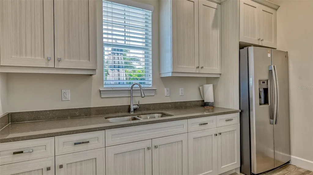7724 Sandhill Lake Drive Sarasota FL 34241