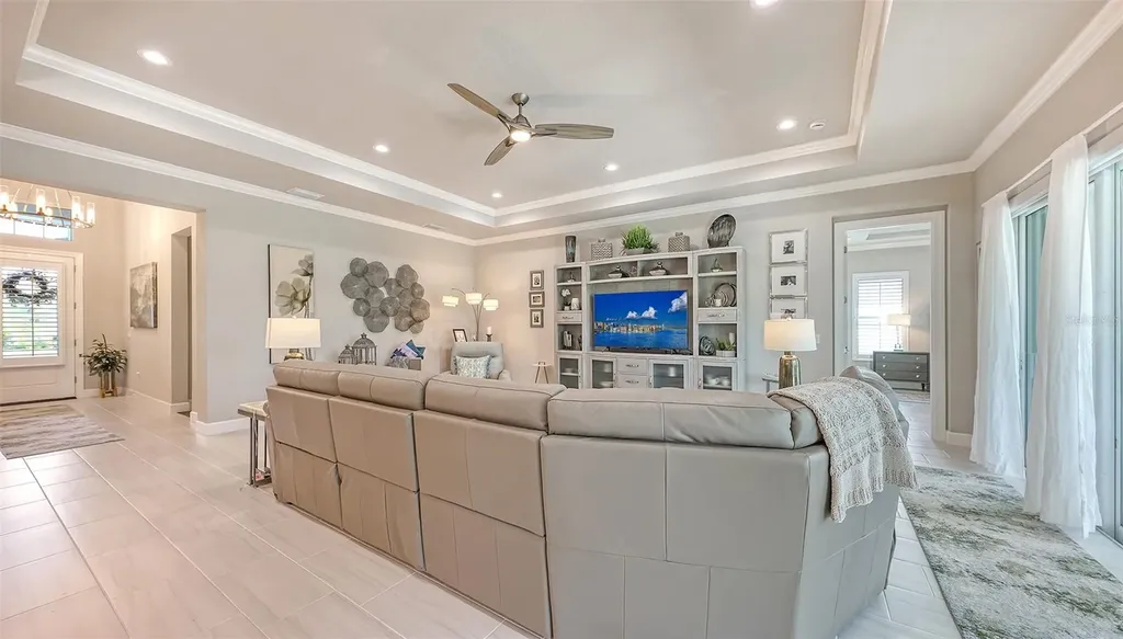 7724 Sandhill Lake Drive Sarasota FL 34241