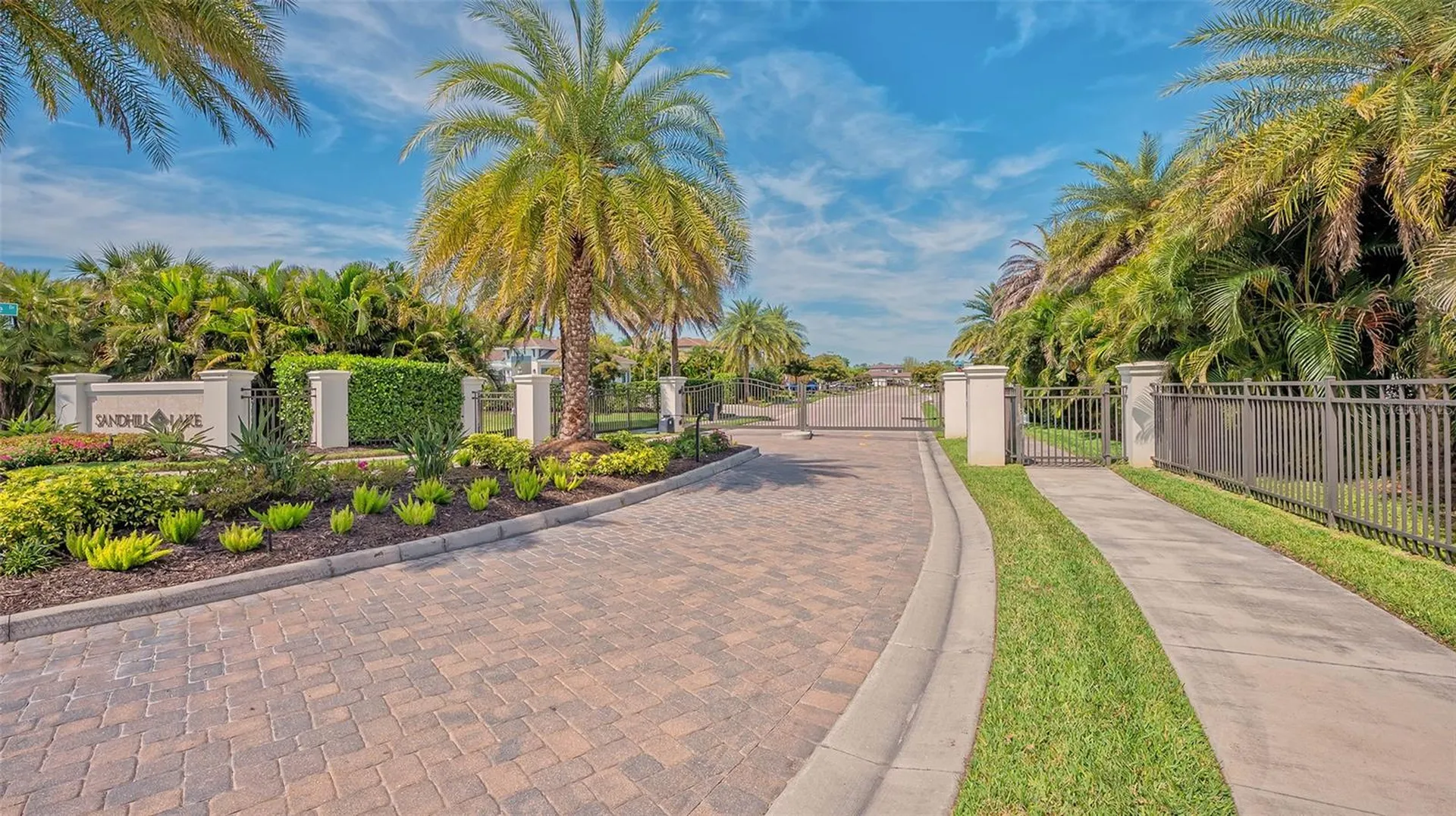 7724 Sandhill Lake Drive Sarasota FL 34241